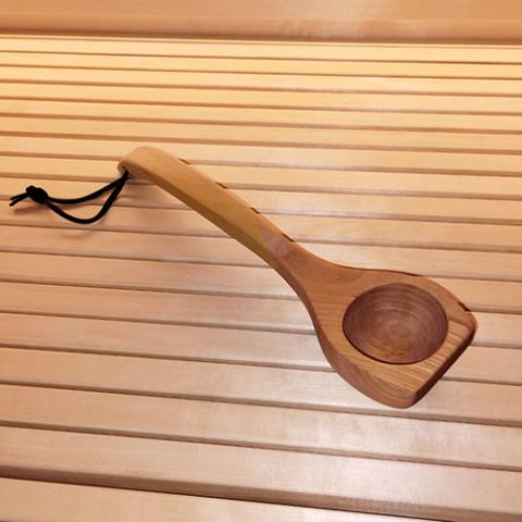 SaunaLife Accessory Package 3 Wooden 1-Gallon Sauna Bucket, Wood Ladle, Thermometer, Hygrometer, Black